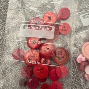Set of Mixed Red Pink Buttons Hearts Round Craft Replacement Buttons!
